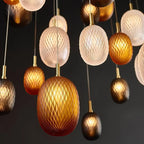 Design-Pendelleuchte mit Glaskugel