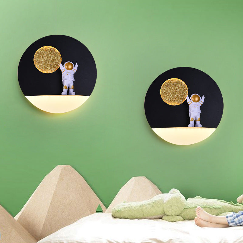 Moderne LED-Wandleuchte Astronaut