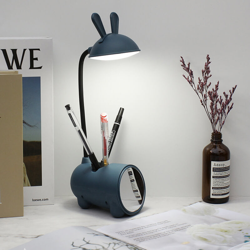 Kreative LED-Schreibtischlampe mit Stiftehalter im Hasen-Design