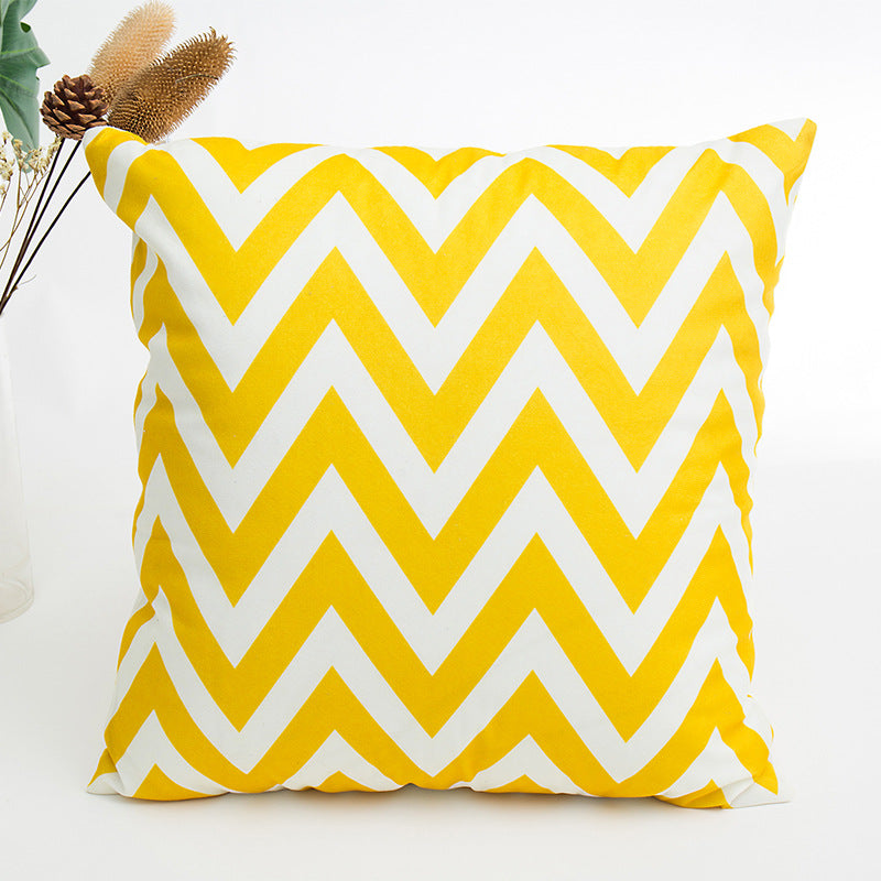 Dekokissen mit Chevron-Muster