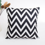 Dekokissen mit Chevron-Muster