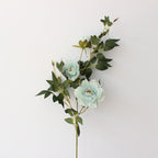 Künstliches Blumenarrangement