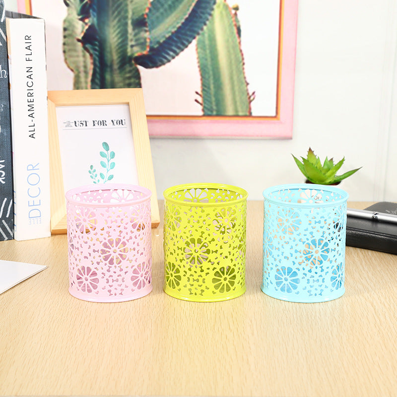 Schreibtisch-Organizer aus Metall mit Blumenmuster
