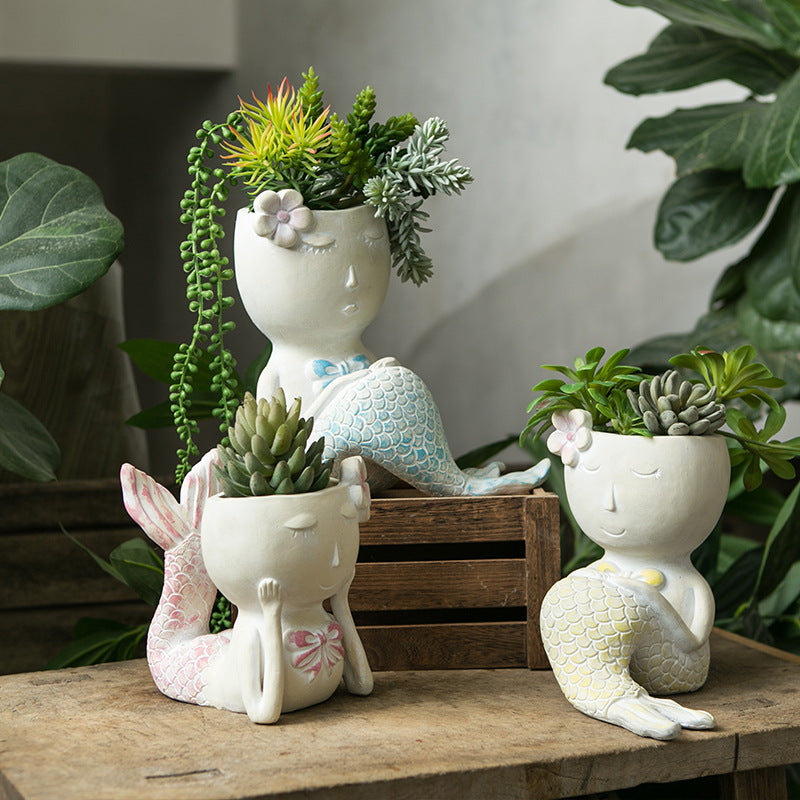 Künstlerische Blumenvase