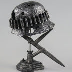 AntiqueLume | Vintage-Tischleuchte Stahlhelm