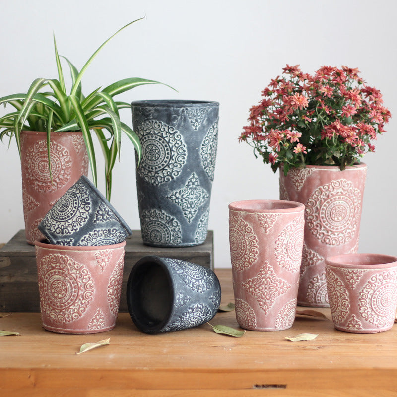Elegant ceramic flower vase