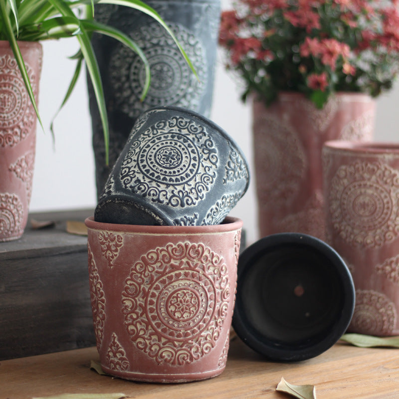 Elegant ceramic flower vase