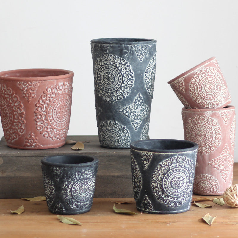 Elegant ceramic flower vase