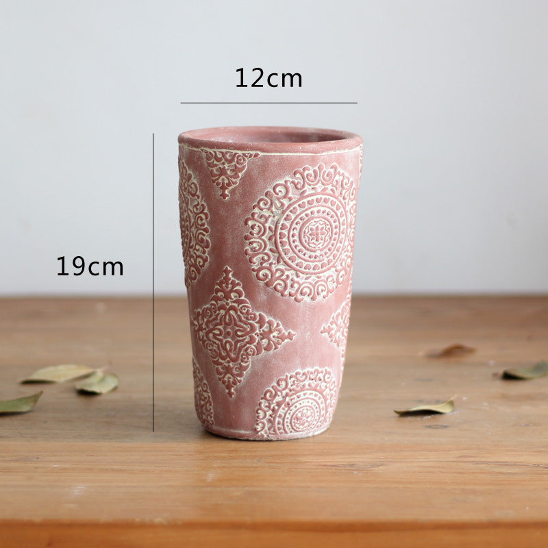Elegant ceramic flower vase