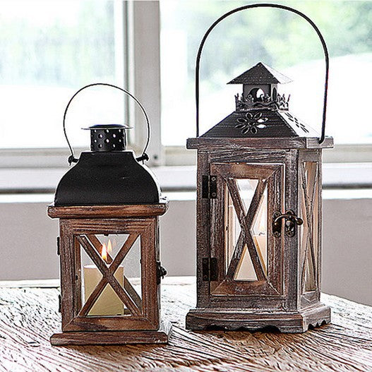 Fenster-Laterne im Antik-Stil mit Holzrahmen und Metalldach