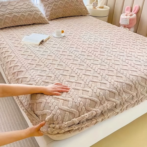 Flannel & Velvet Fitted Sheet
