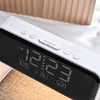 3-in-1 Nachttischlampe mit kabellosem Ladegerät und Wecker