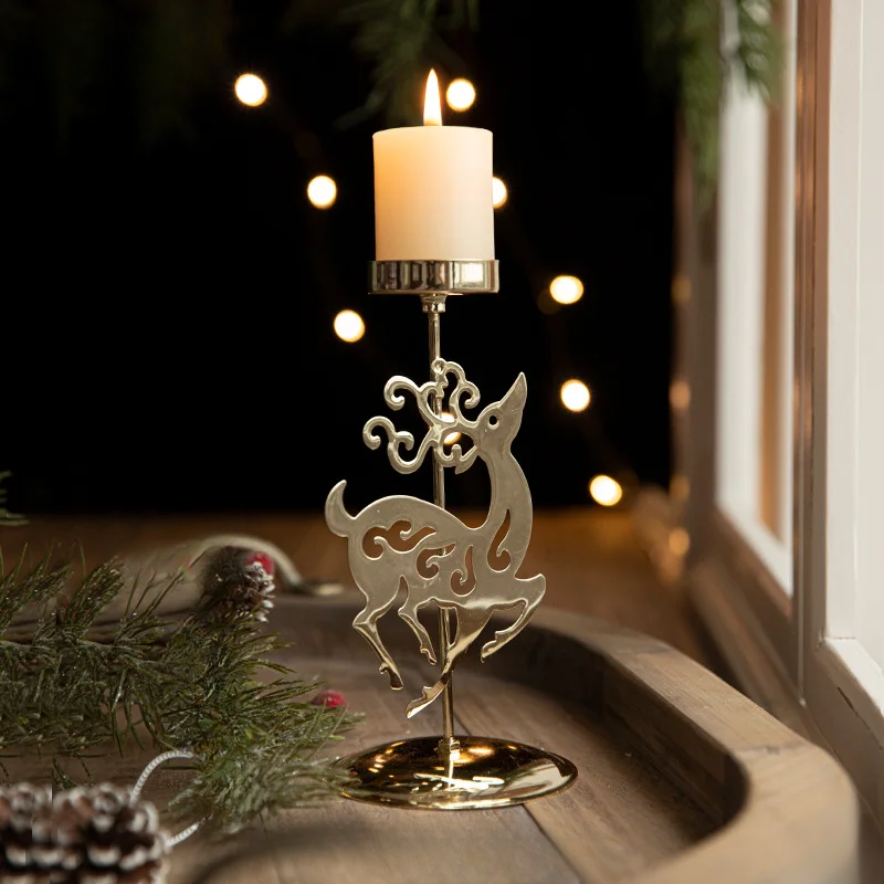 Weihnachtliche Kerzenhalter - Stern- und Tannenbaum-Design