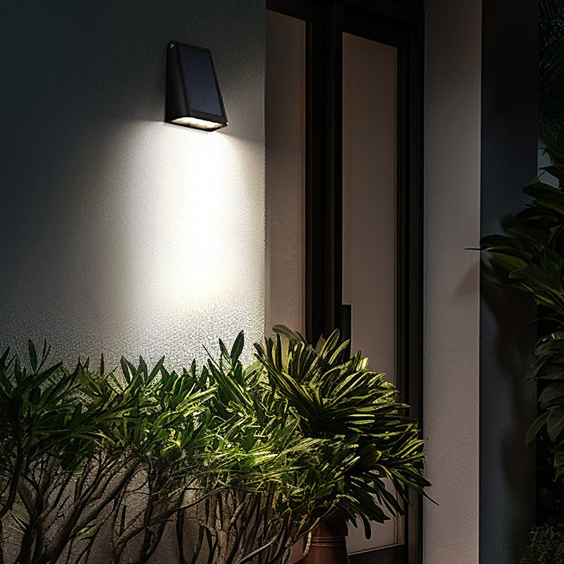 90° verstellbare, intelligente LED-Solar-Wandleuchte, wasserdicht