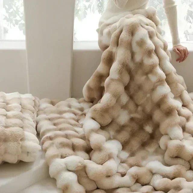 VeluLuxe Faux Fur Fluffy Blanket