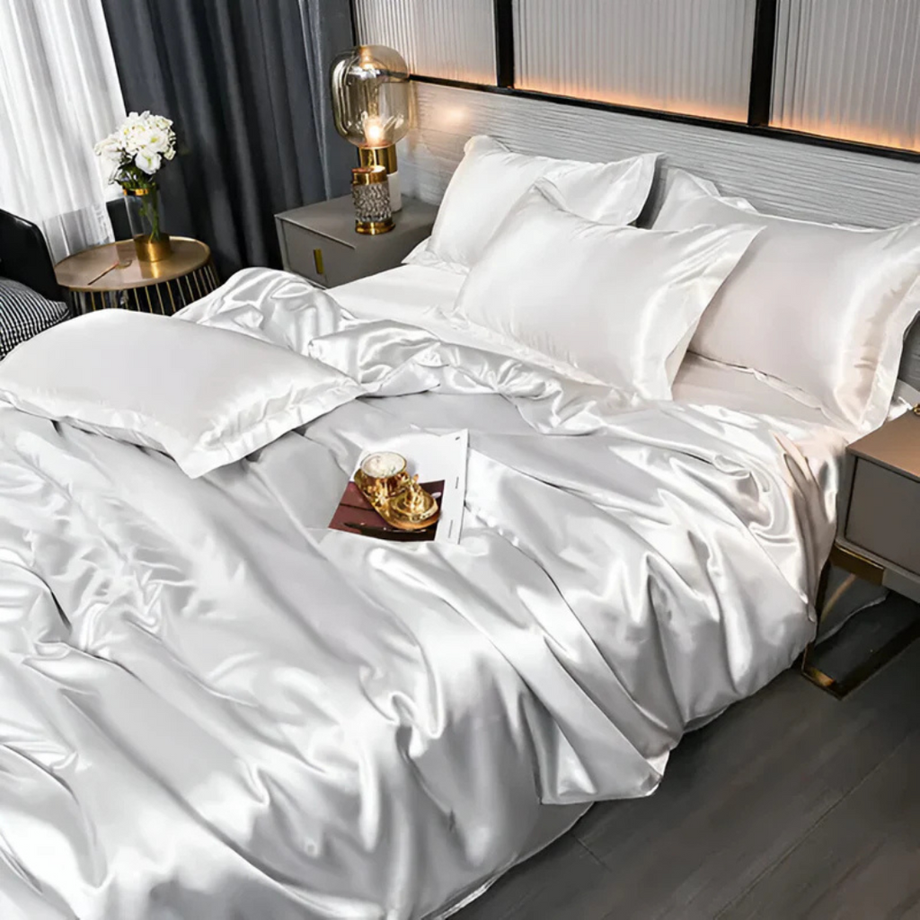 Soft and Breathable Silk-Look Duvet Cover Set