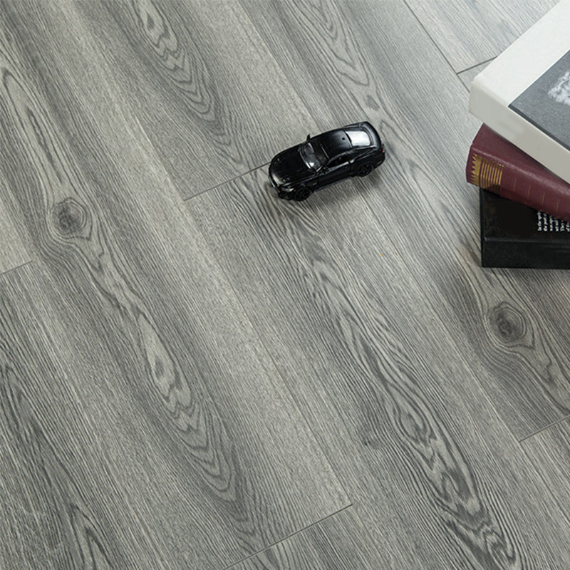 Non-slip Waterproof Laminate Plank Flooring