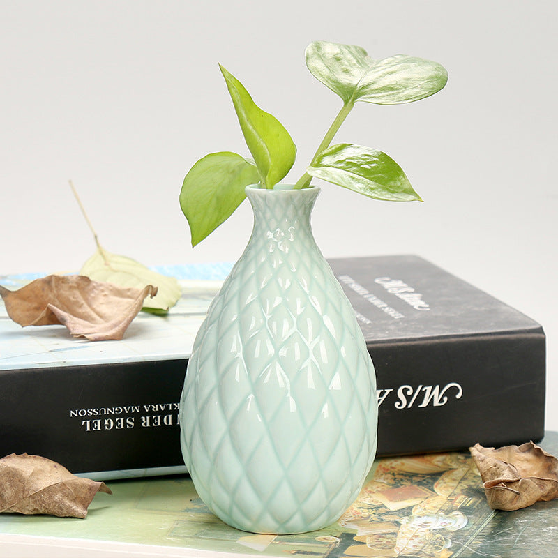 Decorative Textured Ceramic Flower Vase
