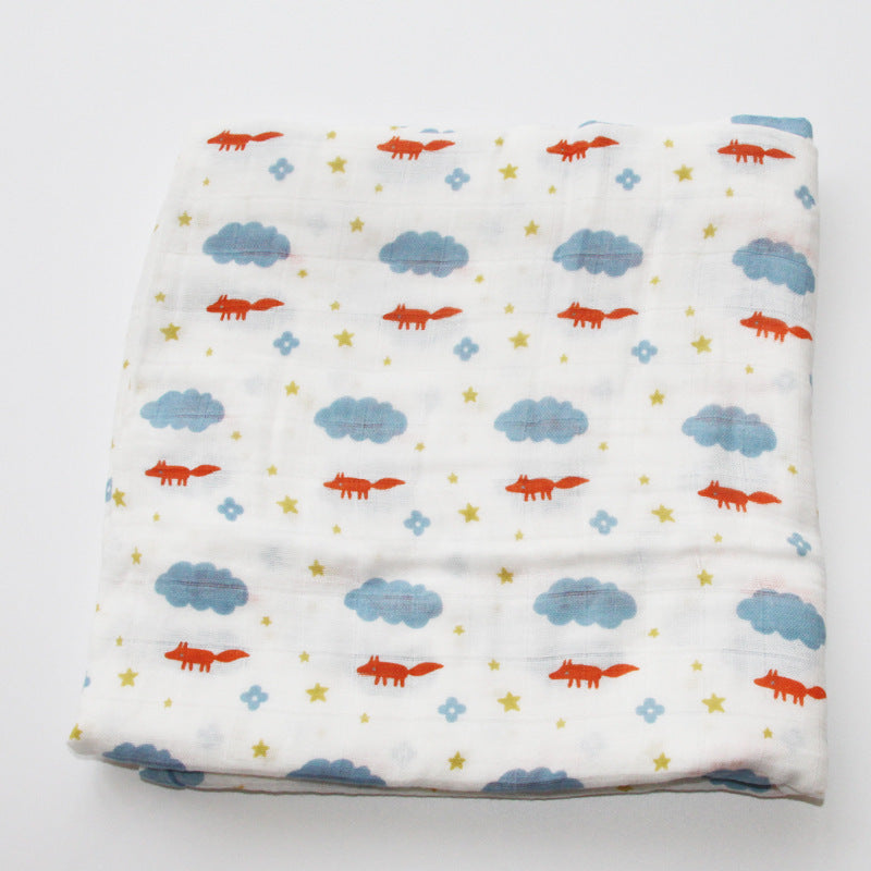 Babydecke aus Baumwoll-Musselin mit Herzmuster
