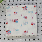Babydecke aus Baumwoll-Musselin mit Herzmuster