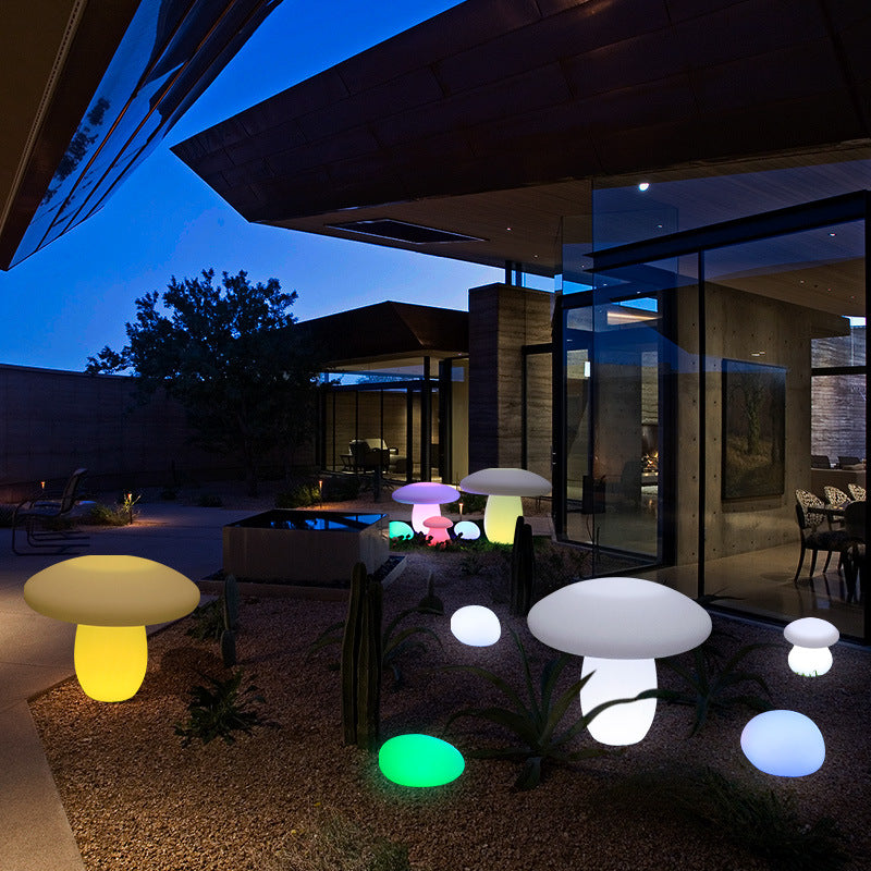 Moderne Solar-LED-Außenleuchte in Pilzform