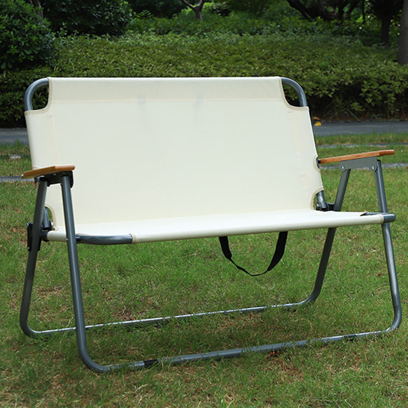 Moderner minimalistischer Campingstuhl mit Rückenlehne und Armlehnen aus Oxford-Gewebe