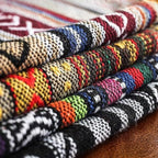 Ethnischer Kissenbezug im Boho-Stil mit geometrischem Muster