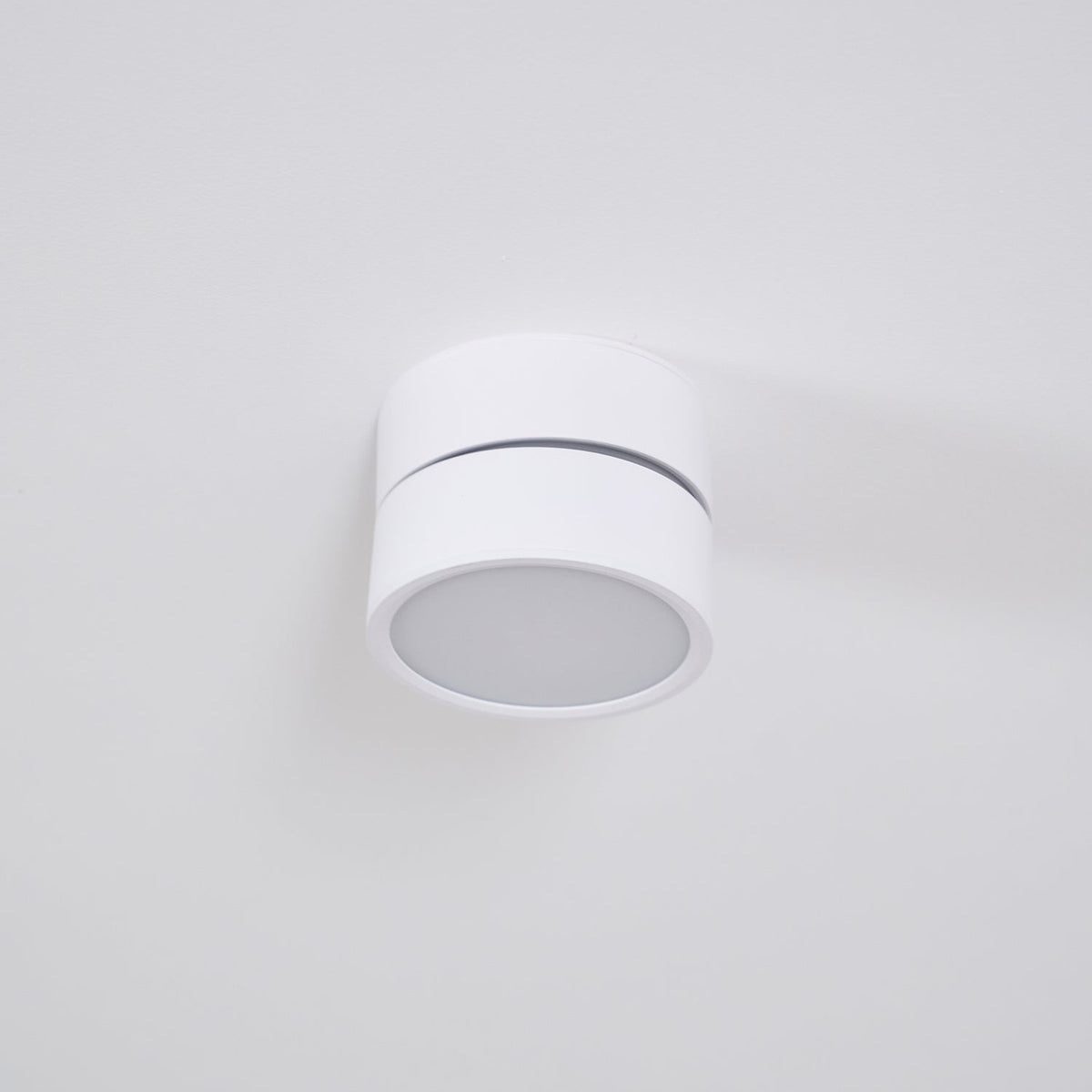 Aluminium-Deckenleuchte 10 cm verstellbar, Schwarz/Weiß, 7W LED Warmweiß