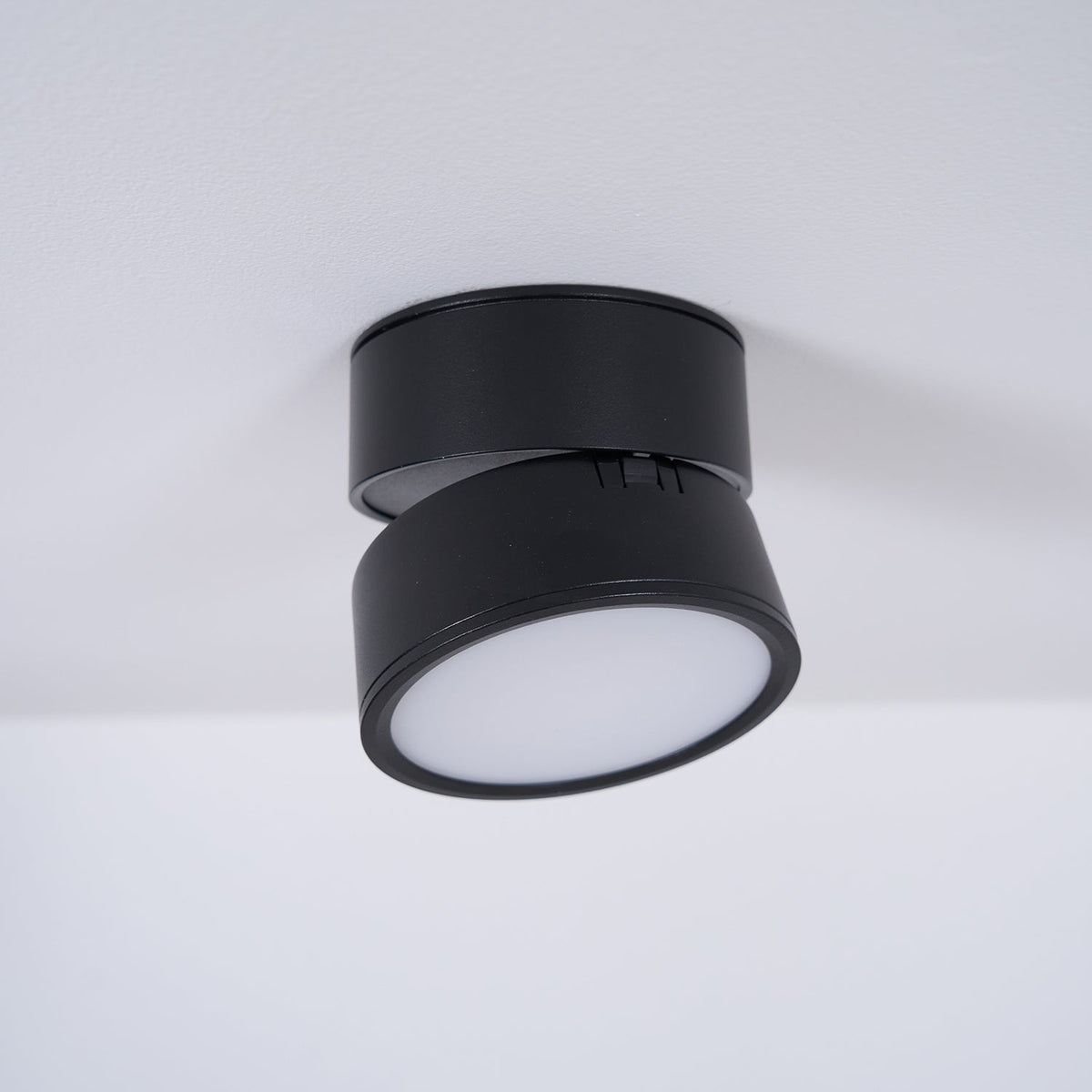 Aluminium-Deckenleuchte 10 cm verstellbar, Schwarz/Weiß, 7W LED Warmweiß