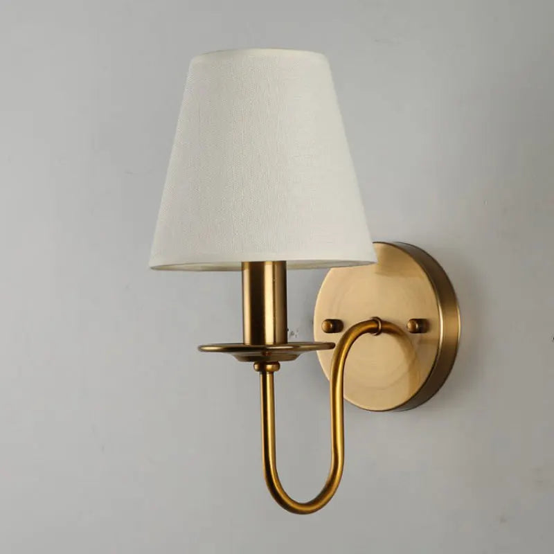 Elegante Stoff-Wandleuchte – Vintage-Charme für jeden Raum