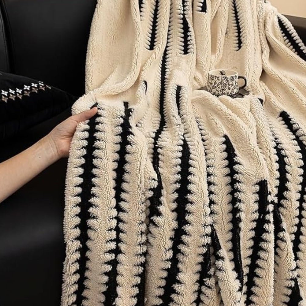 Soft Plush Tufted Blanket for Cozy Living Spaces