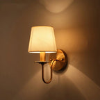 Elegante Stoff-Wandleuchte – Vintage-Charme für jeden Raum