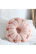 Yarn Knot Pillow