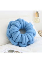 Yarn Knot Pillow