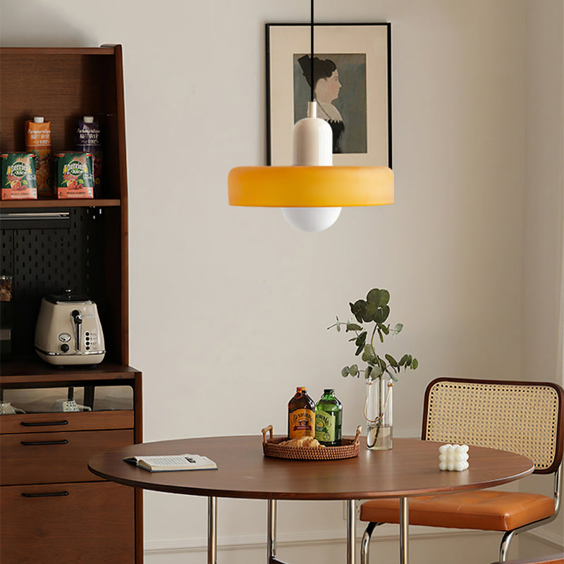 Bunte Pendelleuchte im Bauhaus-Stil - StiloGlas