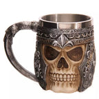 Bierkrug mit Totenkopf-Design