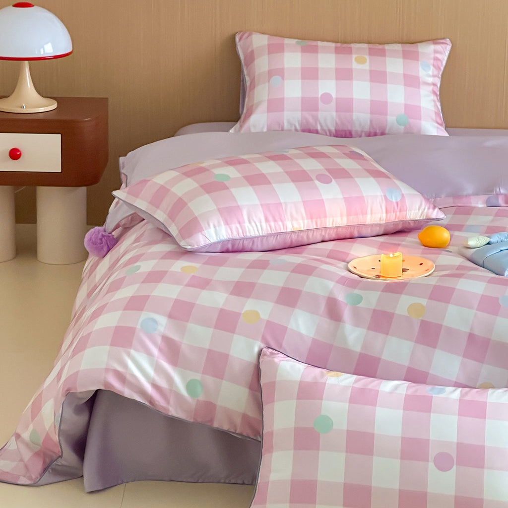 Bettwäscheset aus Baumwollsatin mit Vichy-Karo und farbigen Punktakzenten