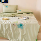 Kinder-Satin-Bettwäsche mit gesticktem Hasen-Mond-Motiv und seidigem Wendeüberwurf