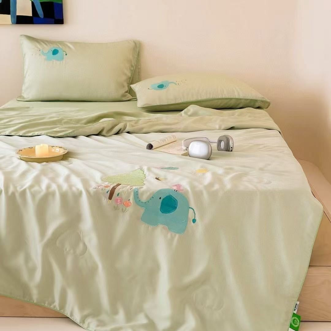 Kinder-Satin-Bettwäsche mit gesticktem Hasen-Mond-Motiv und seidigem Wendeüberwurf