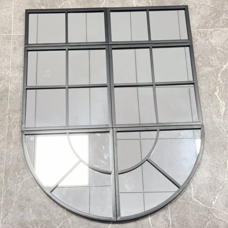 Wandspiegel im Bogenfenster-Design