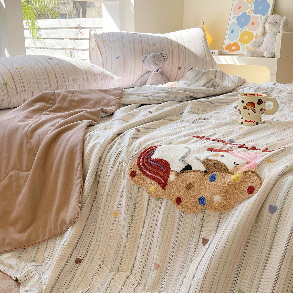Women's Cuddly Blanket with Bear Design