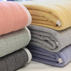 Quilted all-season duvet made of cotton blend fabric with fine cord texture