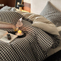 Houndstooth bedding set with reversible duvet cover and fine cotton blend