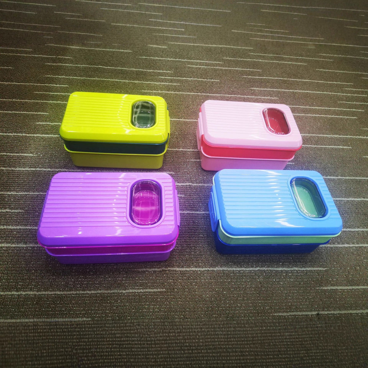Dual-Section Lunch Box