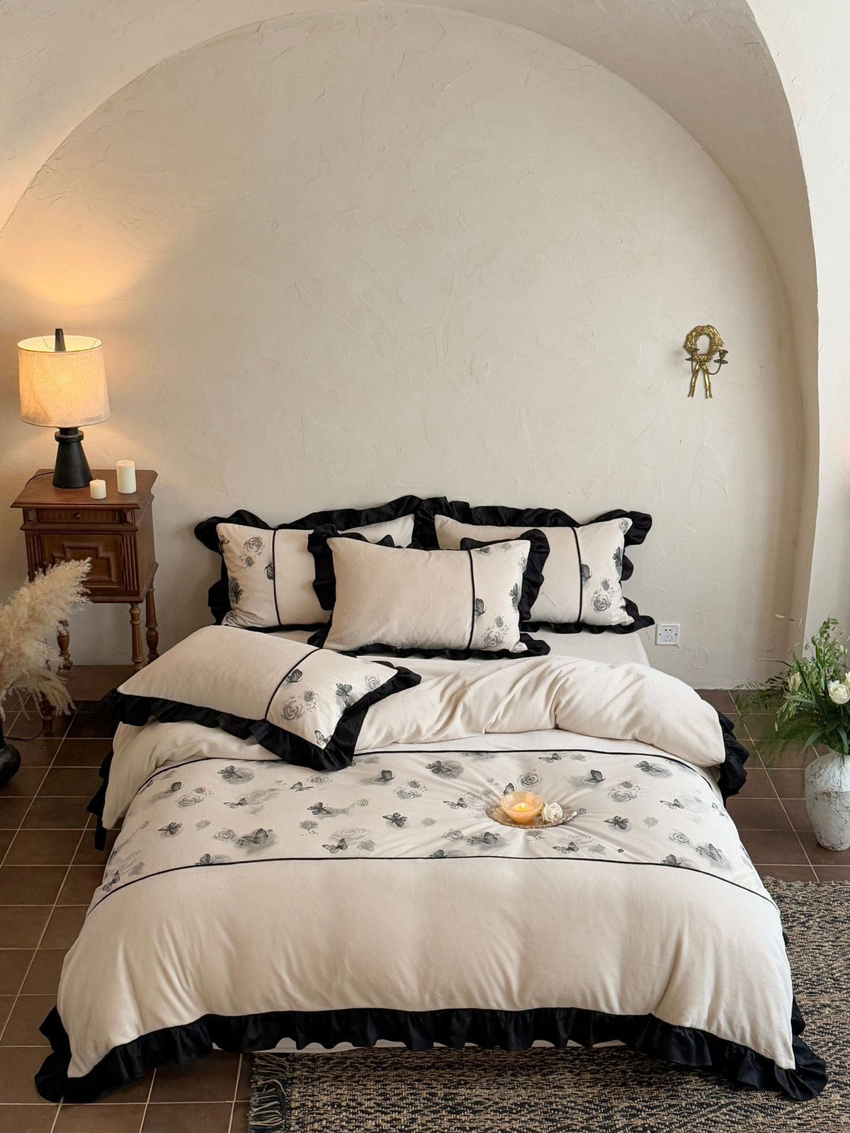 Luxurious bedding set