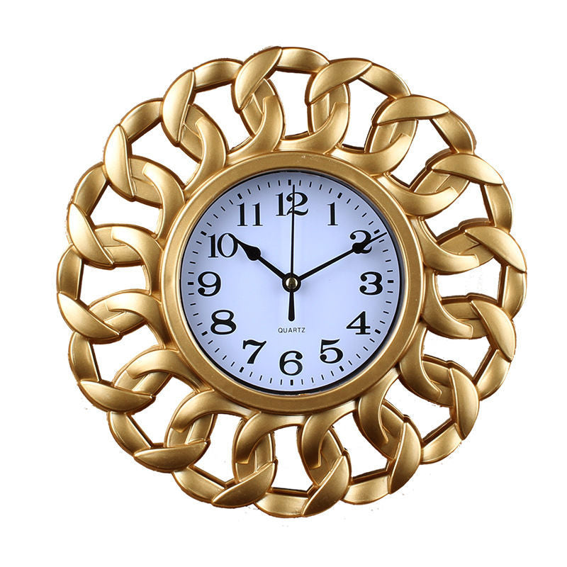 Elegant Wall Clock with Artistic Design