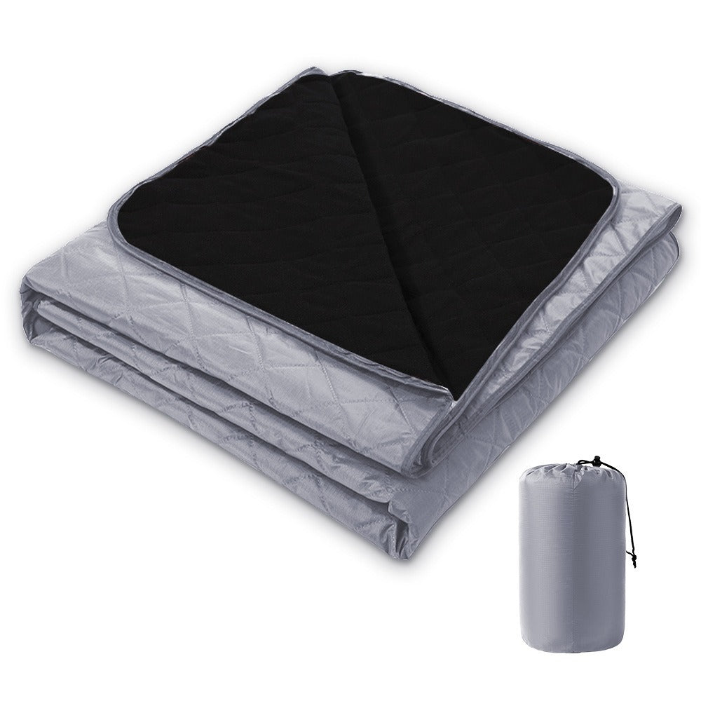 Große, leichte und kompakte Outdoor-Decke