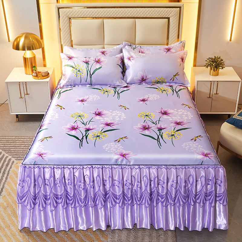 Bedspread with Bear Motif
