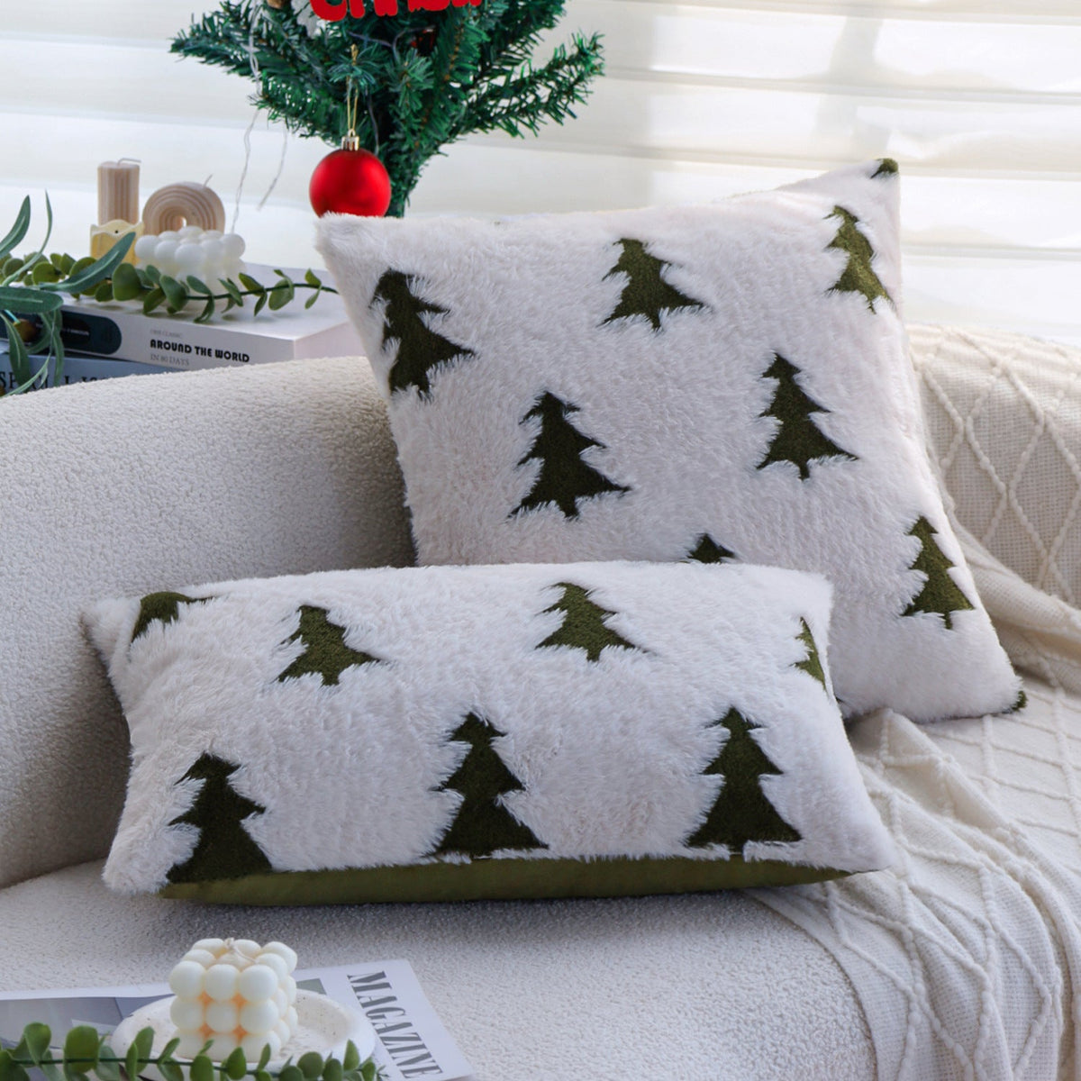 Rechteckiges Plüschkissen mit Tannenbaum-Tufting