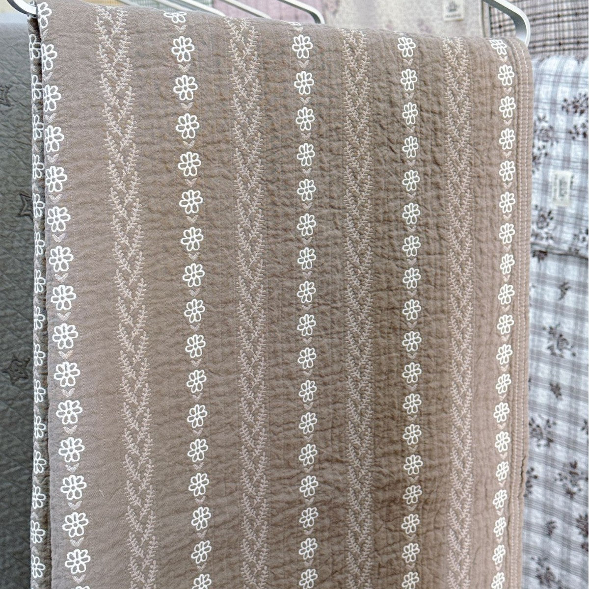 Ladies Cuddly Blanket with Horse Motif